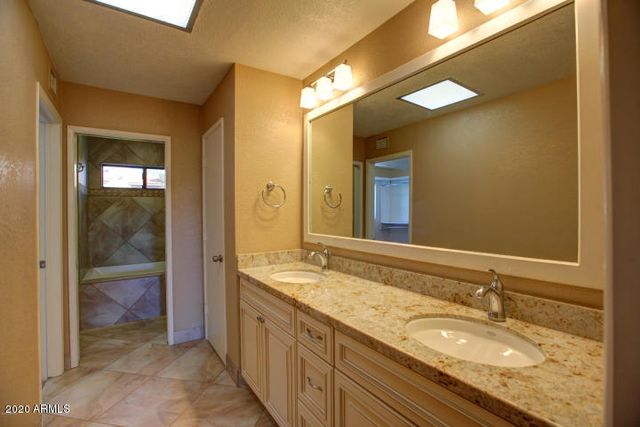 5669 N 78TH Way, Scottsdale, AZ 85250