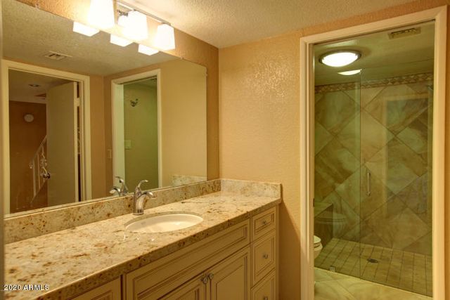 5669 N 78TH Way, Scottsdale, AZ 85250