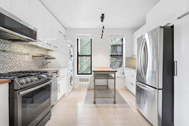 10 Saint Nicholas Ter Apt 3, New York City, NY 10027