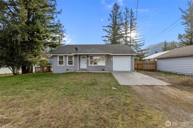 224 7th Street, Gold Bar, WA 98251