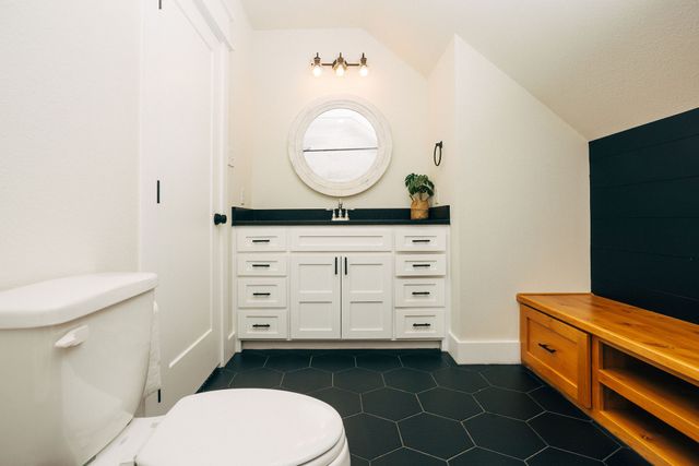 216 Wilson Street, Lake Dallas, TX 75065