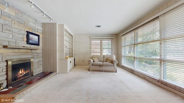 1423 Park Drive, Munster, IN 46321