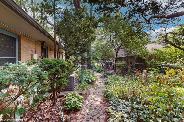 1423 Park Drive, Munster, IN 46321