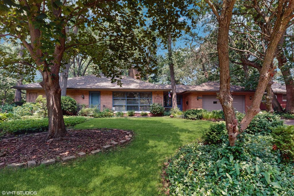 1423 Park Drive, Munster, IN 46321