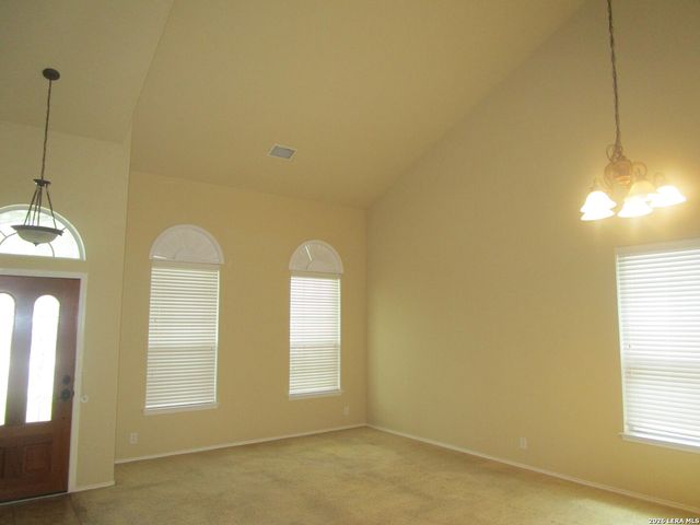 622 MAGDALENA LN, New Braunfels, TX 78132