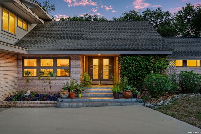 106 Mecca Dr, San Antonio, TX 78232