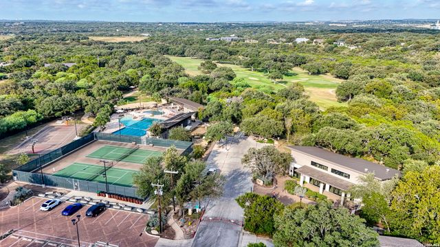 106 Mecca Dr, San Antonio, TX 78232