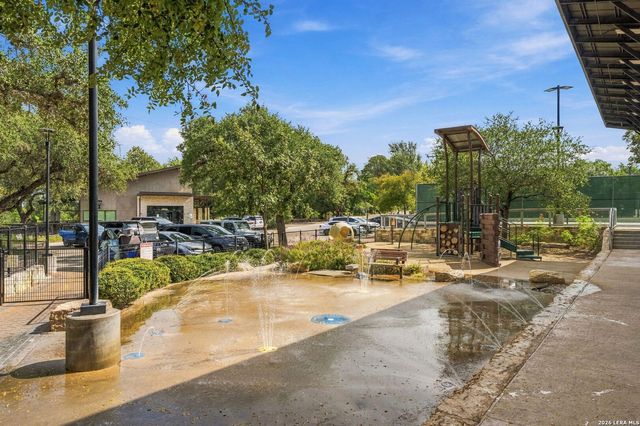 106 Mecca Dr, San Antonio, TX 78232