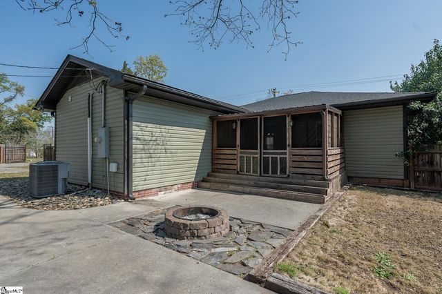 538 S Main Street, Woodruff, SC 29388