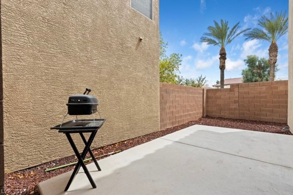 457 Warminster Avenue, Las Vegas, NV 89178 — photo 4
