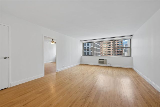 253 E DELAWARE Place 11F, Chicago, IL 60611