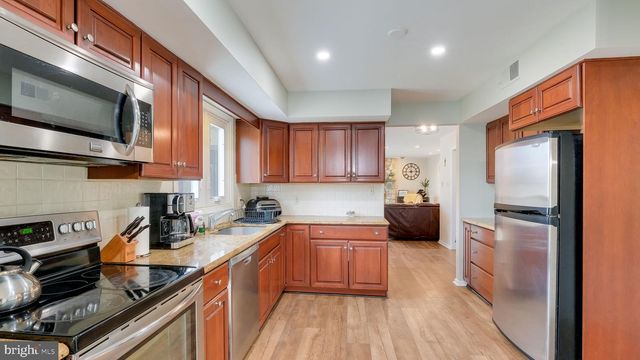 74 HARGRAVE LN, Media, PA 19063