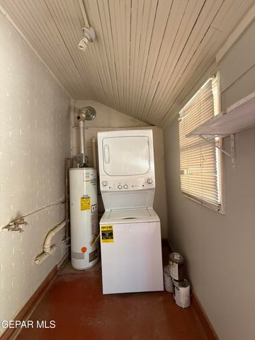 1413 El Paso Street, El Paso, TX 79902