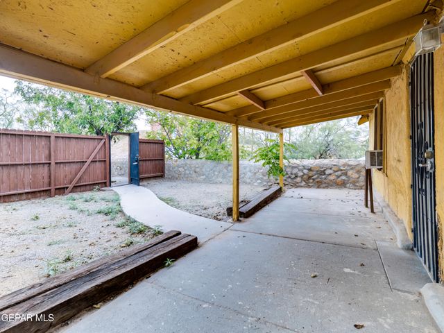 1413 El Paso Street, El Paso, TX 79902