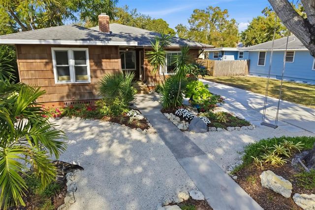 2502 15TH AVENUE W, Bradenton, FL 34205