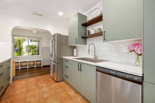 2502 15TH AVENUE W, Bradenton, FL 34205