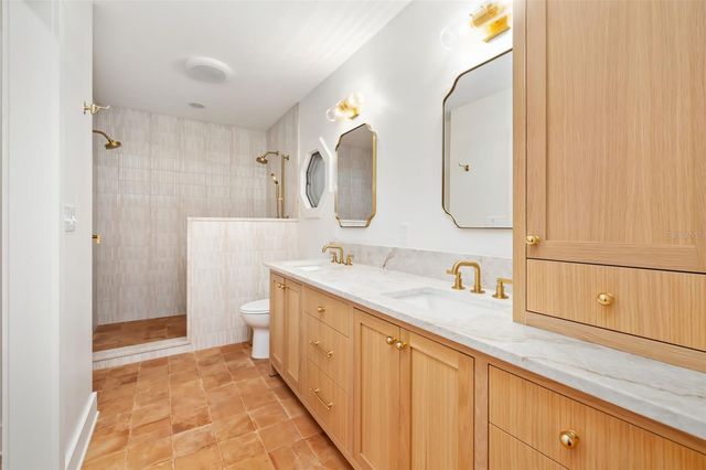 2502 15TH AVENUE W, Bradenton, FL 34205