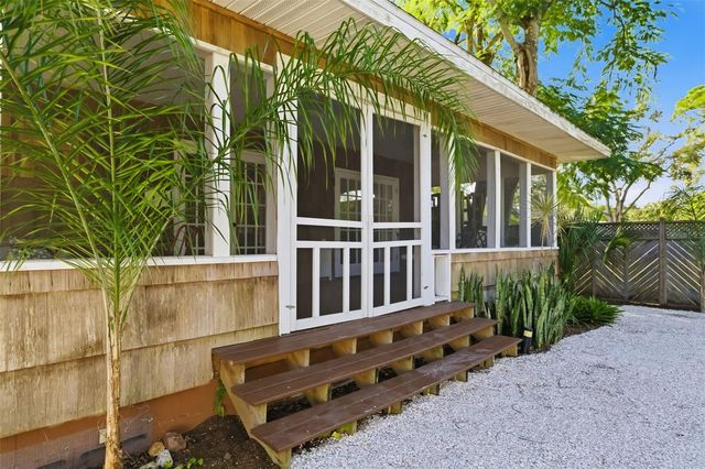 2502 15TH AVENUE W, Bradenton, FL 34205