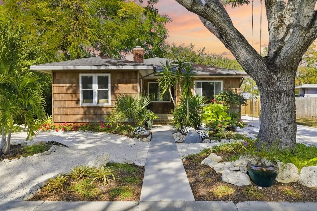 2502 15TH AVENUE W, Bradenton, FL 34205