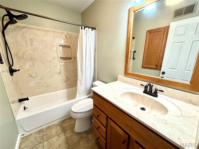 429 Sunset Drive, Waterloo, IL 62298