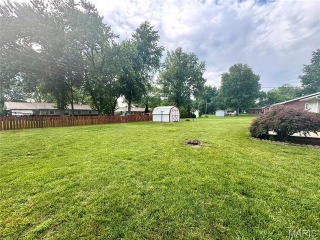 429 Sunset Drive, Waterloo, IL 62298