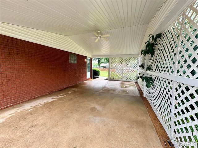 429 Sunset Drive, Waterloo, IL 62298