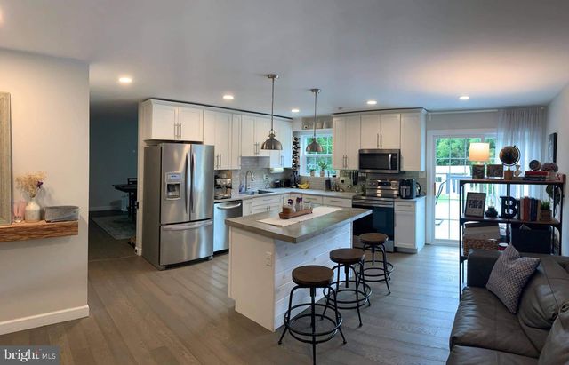 329 CLEMENS RD, Harleysville, PA 19438