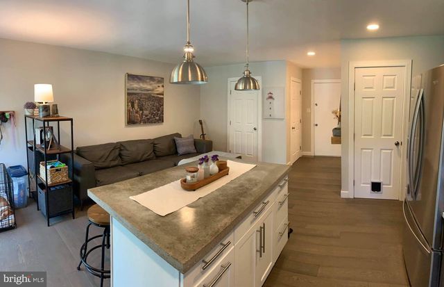 329 CLEMENS RD, Harleysville, PA 19438