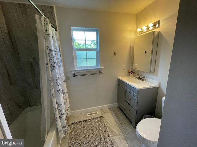 329 CLEMENS RD, Harleysville, PA 19438