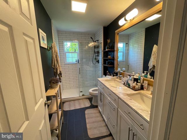 329 CLEMENS RD, Harleysville, PA 19438
