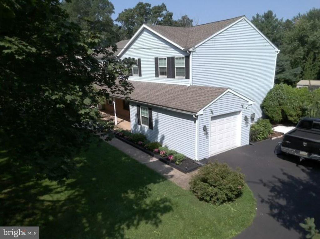 329 CLEMENS RD, Harleysville, PA 19438