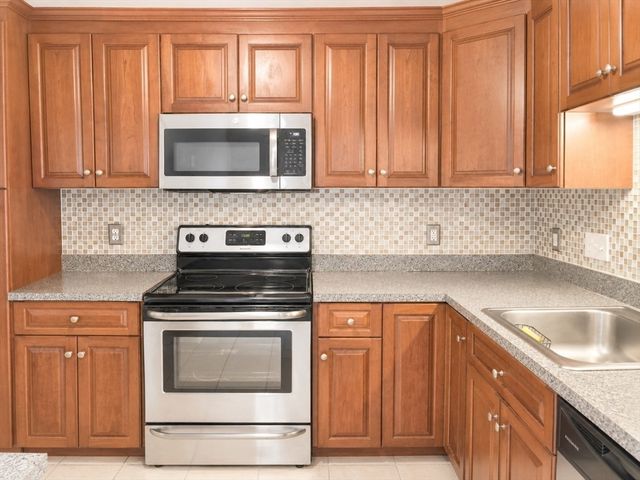 225 Baker 44, Boston, MA 02132