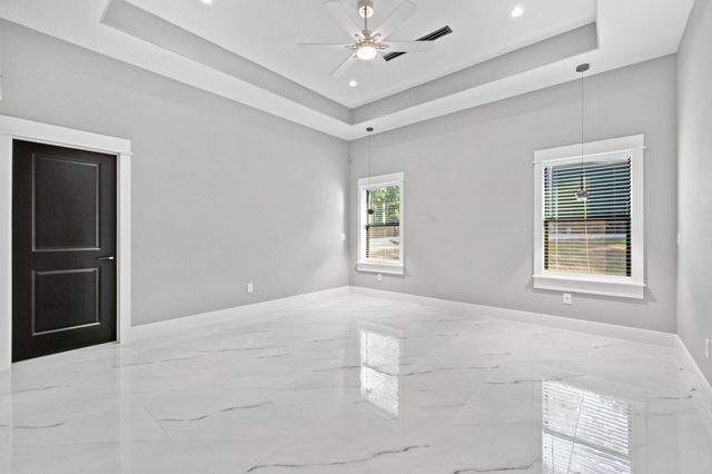 19691 Village Forest Drive, Montgomery, TX 77356