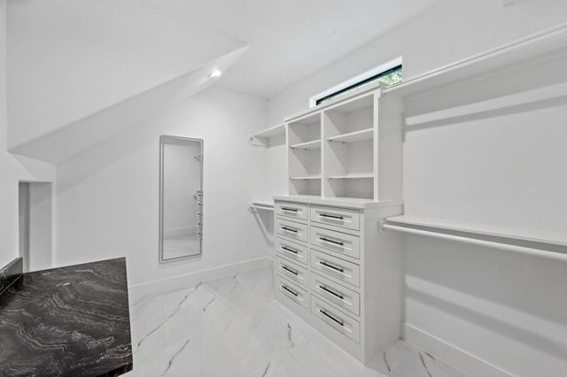 19691 Village Forest Drive, Montgomery, TX 77356