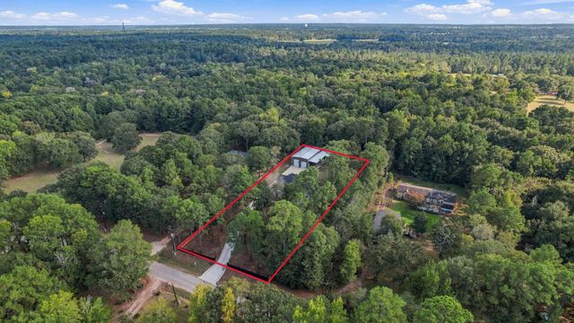 19691 Village Forest Drive, Montgomery, TX 77356