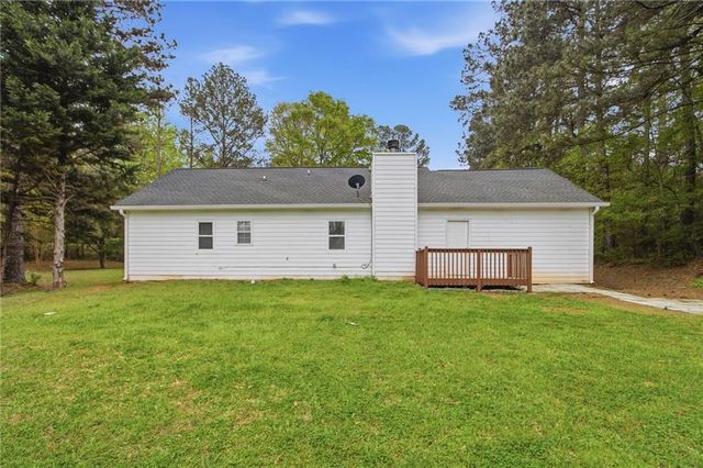 741 Roscoe Davis Road, Monroe, GA 30656