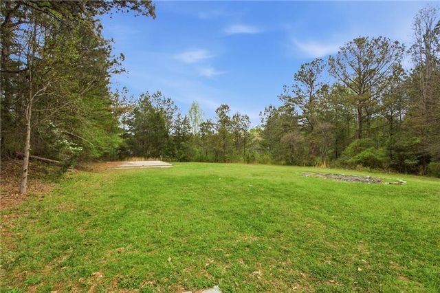 741 Roscoe Davis Road, Monroe, GA 30656