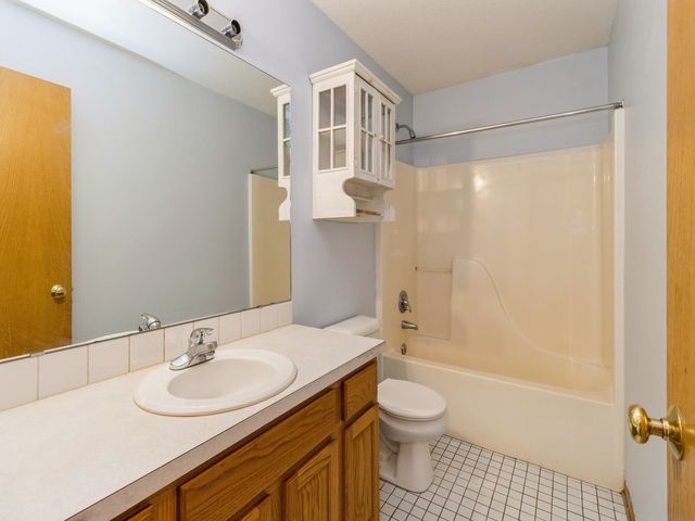 5307 SE 32nd Street, Des Moines, IA 50320