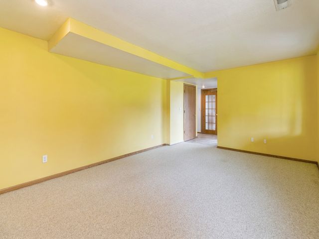 5307 SE 32nd Street, Des Moines, IA 50320