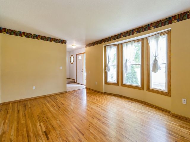 5307 SE 32nd Street, Des Moines, IA 50320