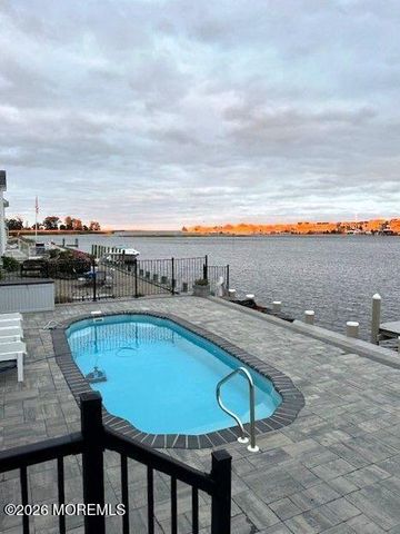 706 Fairview Lane, Forked River, NJ 08731