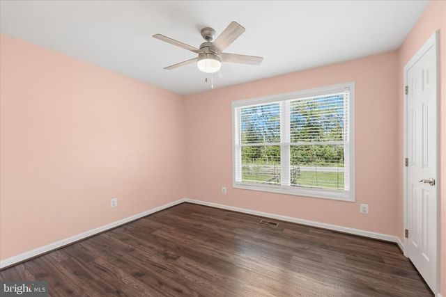 8513 OAKVIEW DR, Manassas, VA 20110