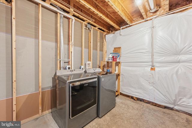 8513 OAKVIEW DR, Manassas, VA 20110