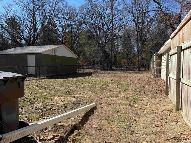 2522 Hiawatha Road, Cedar Falls, IA 50613