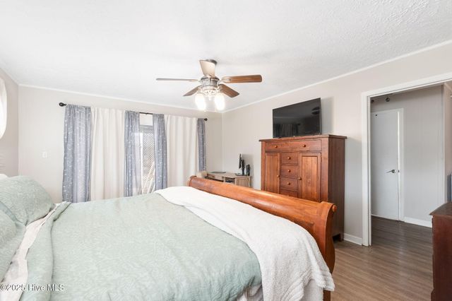 213 Nine Mile Road, Newport, NC 28570