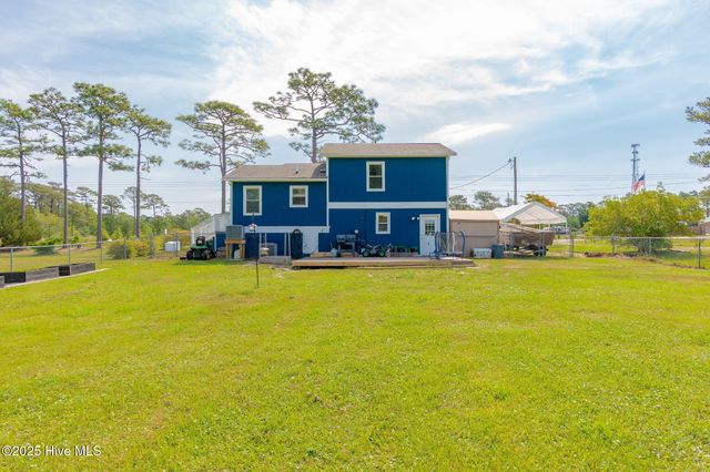 213 Nine Mile Road, Newport, NC 28570