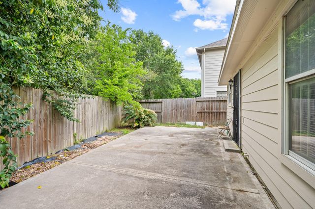 5930 Santa Bernadetta, Houston, TX 77017