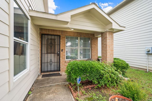 5930 Santa Bernadetta, Houston, TX 77017