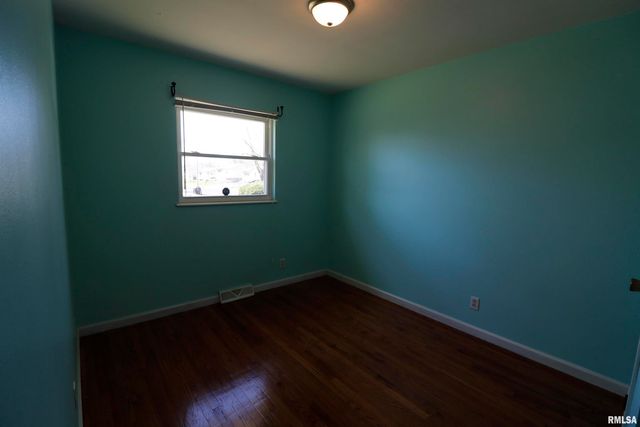 5819 N SEDLEY Street, Peoria, IL 61615