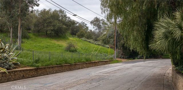 1702 Dwight Street, Redlands, CA 92373
